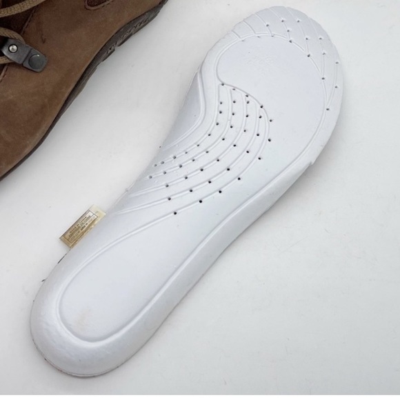 Merrell | Winter Outdoor Boots - Picture 7 of 14